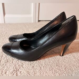 EUC Cole Haan Black Women's Nike Air Pumps/Heels- size 8 1/2- retail $105